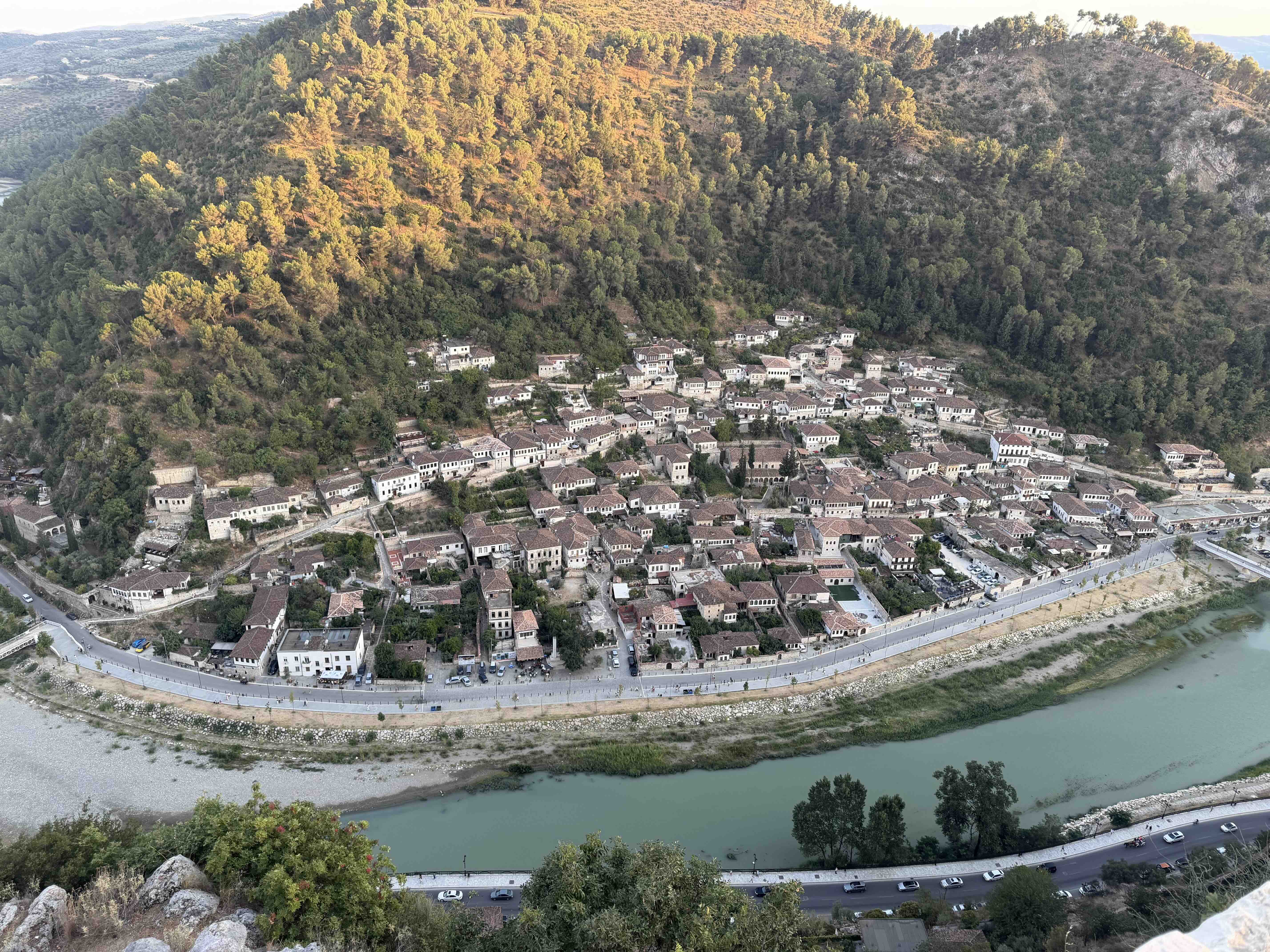 Familie rondreis Albanie | Berat view